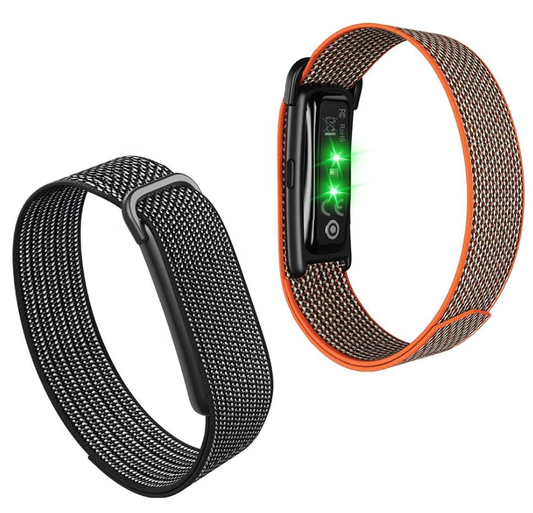 Screenless Smart Band in black and orange colorways